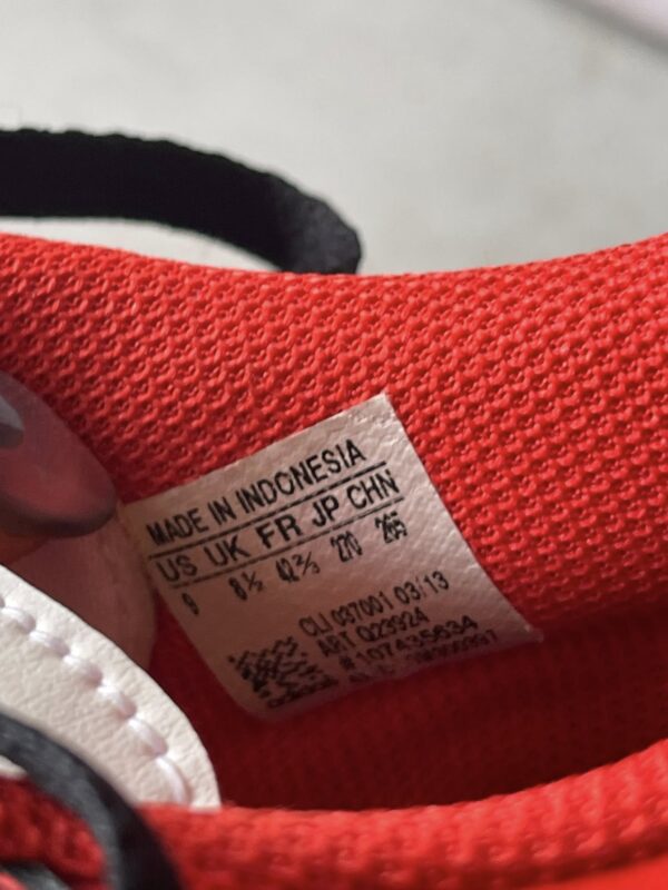 Giày Đá Banh 2hand Hiệu Nike