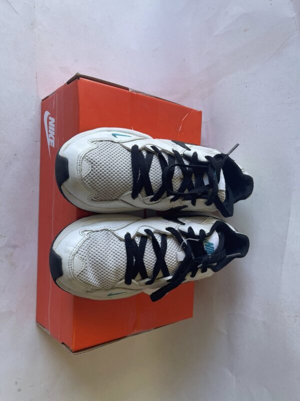 Giày Thể Thao 2hand Hiệu Nike