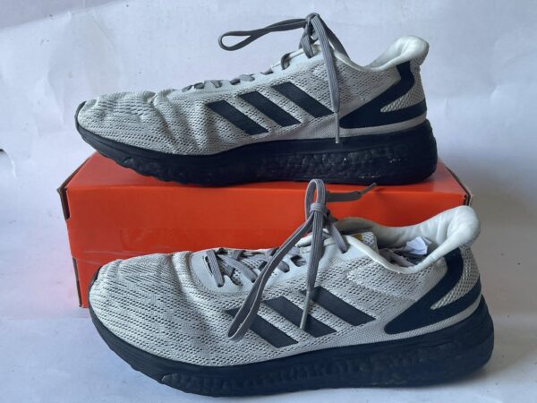 Giày Thể Thao Chạy Bộ Adidas