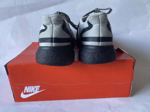 Giày Thể Thao Chạy Bộ Adidas