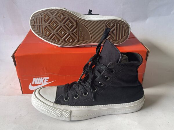 Giày Thể Thao 2hand Hiệu Converse