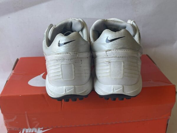 Giày Đá Banh 2hand Hiệu Nike