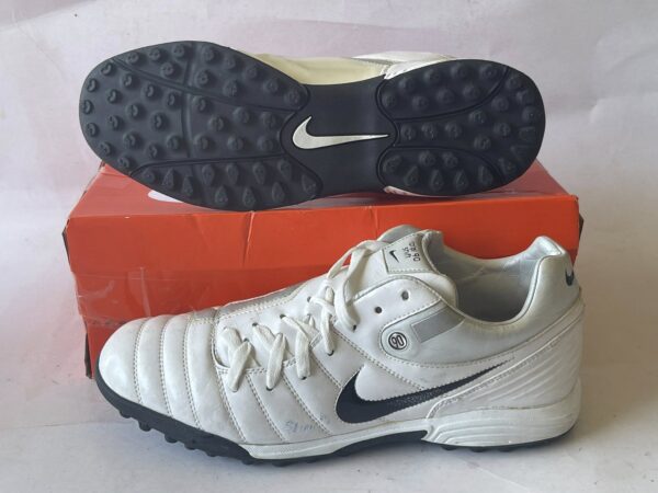Giày Đá Banh 2hand Hiệu Nike