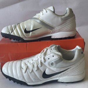 Giày Đá Banh 2hand Hiệu Nike