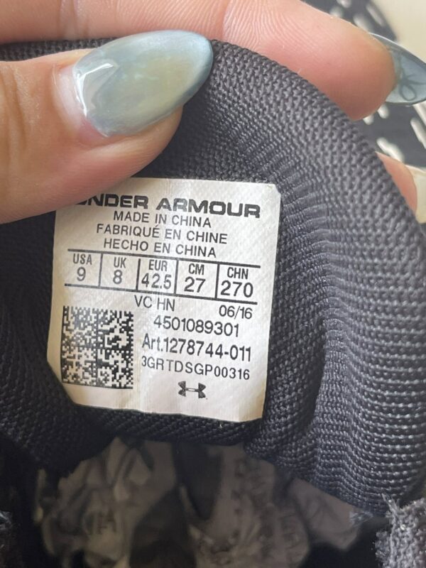 Giày Đá Banh 2hand Hiệu Under Armour