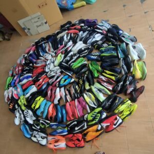 Sỉ Giày Đá Banh Loại Vip