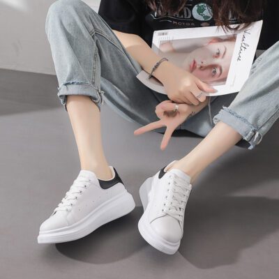 Khám Phá Sức Hấp Dẫn Của Giày Alexander McQueen 2hand