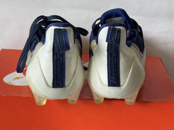 Giày Đá Banh 2hand Hiệu Adidas