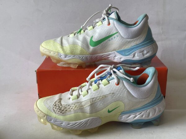 Giày Đá Banh 2hand Hiệu Nike