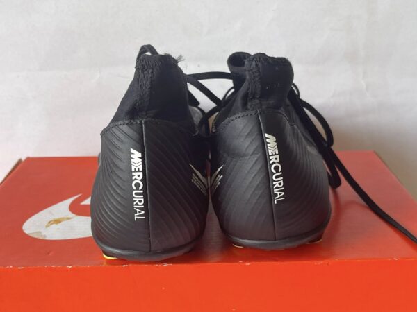 Giày Đá Banh 2hand Hiệu Nike