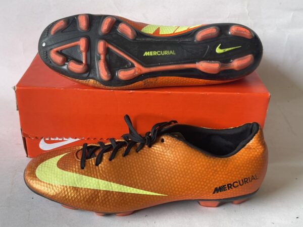 Giày Đá Banh 2hand Hiệu Nike