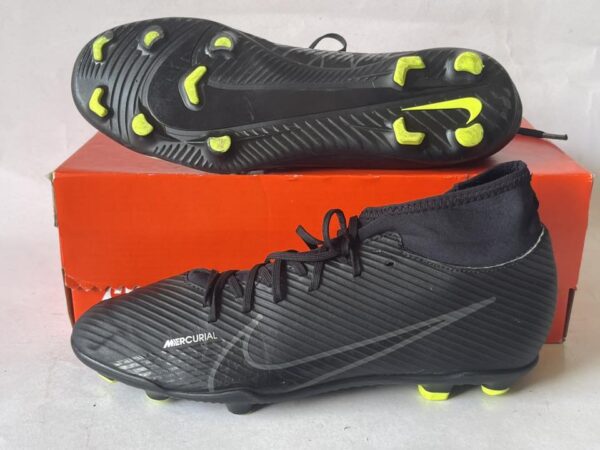 Giày Đá Banh 2hand Hiệu Nike