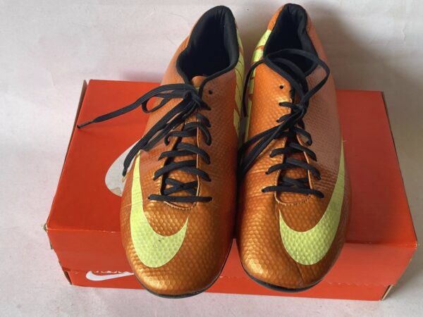 Giày Đá Banh 2hand Hiệu Nike