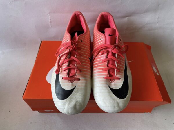 Giày Đá Banh 2hand Hiệu Nike