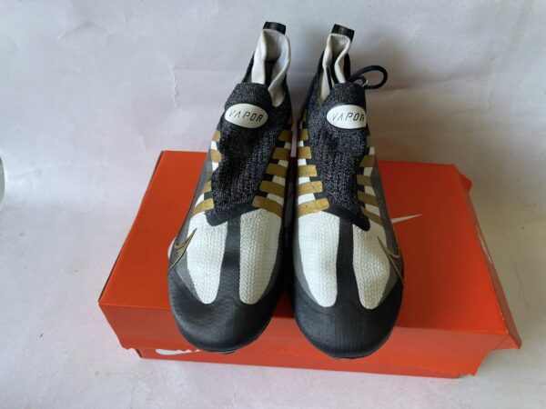 Giày Đá Banh 2hand Hiệu Nike