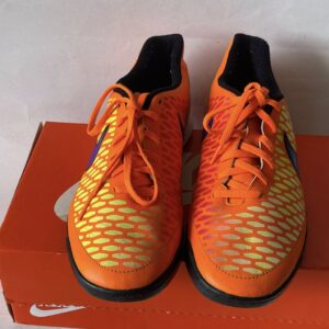 Giày Đá Banh 2hand Hiệu Nike