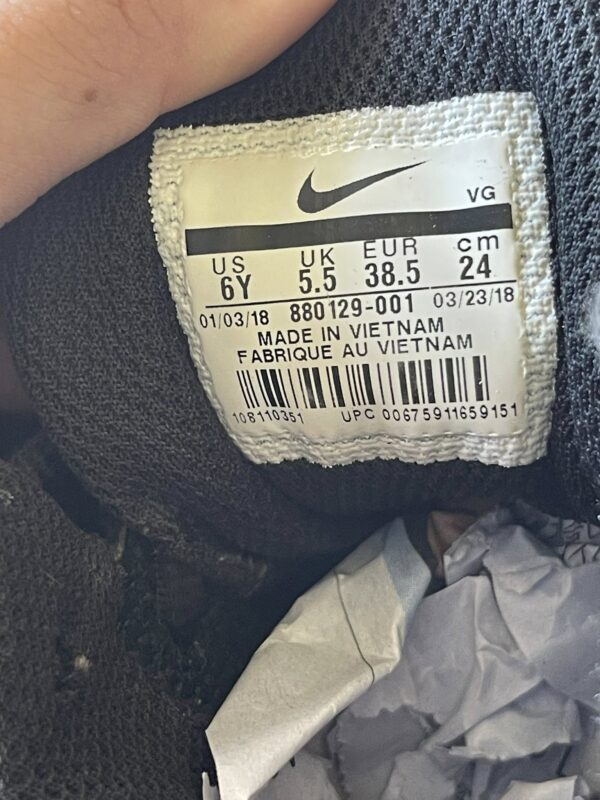 Giày Đá Banh 2hand Hiệu Nike