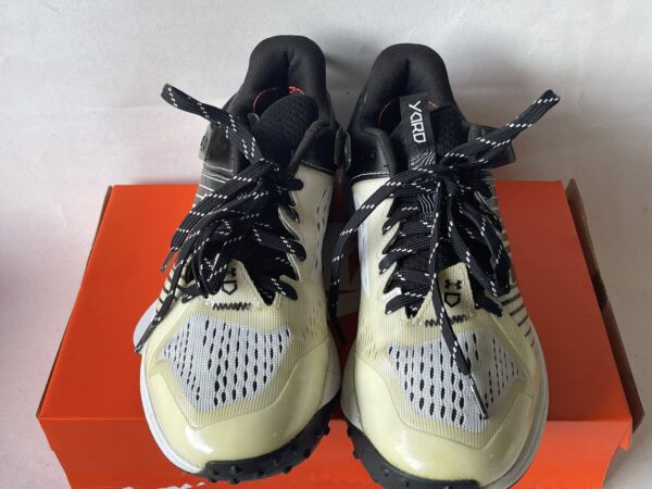 Giày Đá Banh 2hand Hiệu Under Armour