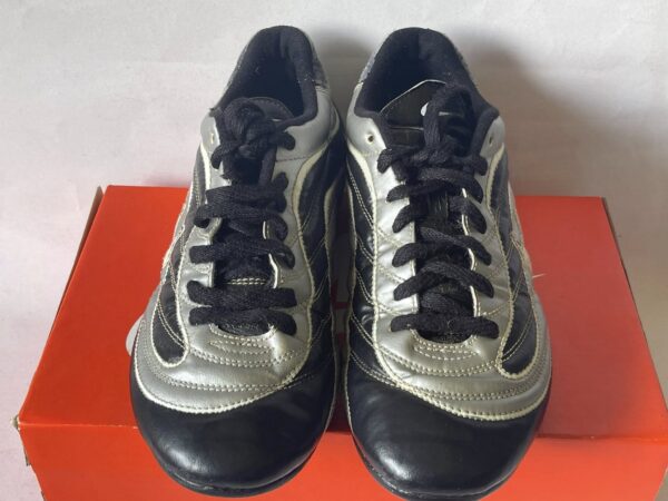 Giày Đá Banh 2hand Hiệu Nike