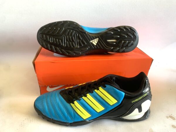 Giày Đá Banh 2hand Hiệu Adidas
