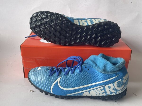 Giày Đá Banh 2hand Hiệu Nike