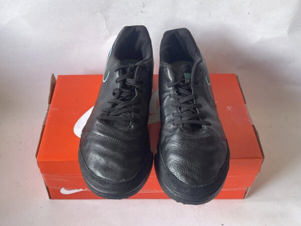 Giày Đá Bóng 2hand Hiệu Nike