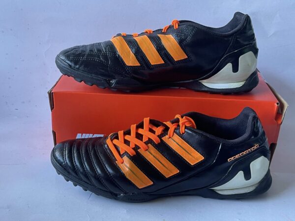 Giày Đá Bóng 2hand Hiệu Adidas