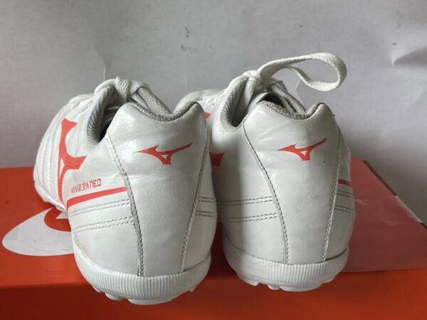 Giày Đá Banh 2hand Hiệu Mizuno
