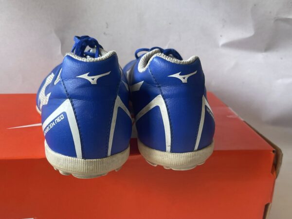 Giày Đá Banh 2hand Hiệu Mizuno