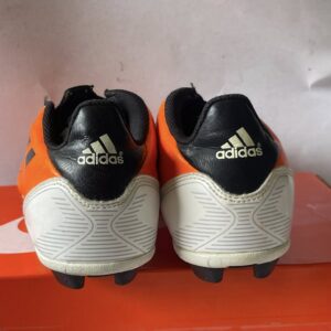 Giày Đá Banh 2hand Hiệu Adidas
