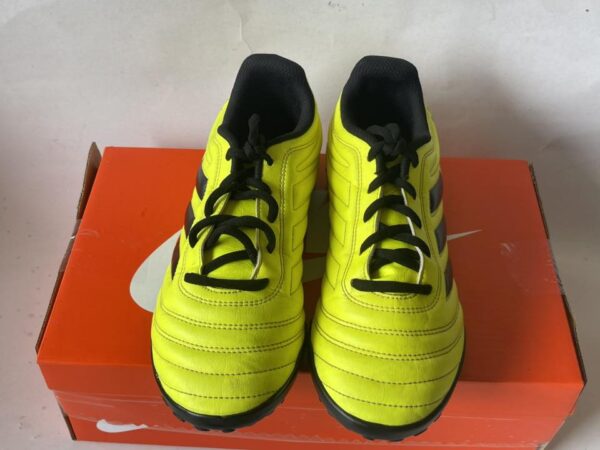 Giày Đá Bóng 2hand Hiệu Adidas