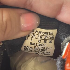 Giày Đá Banh 2hand Hiệu Adidas