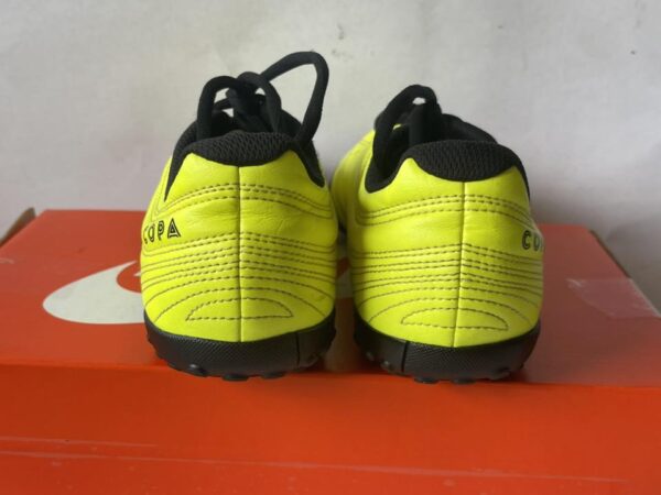 Giày Đá Bóng 2hand Hiệu Adidas