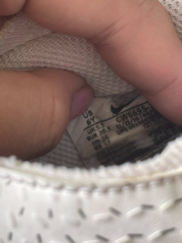 Giày Đá Banh 2hand Hiệu Nike
