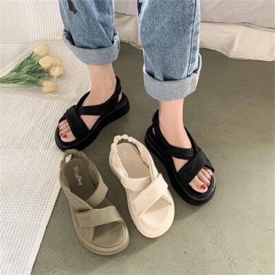 Một trong những mối lo ngại lớn nhất khi mua giày 2hand chính là vấn đề vệ sinh