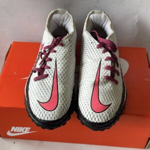 Giày Đá Banh 2hand Hiệu Nike