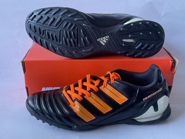 Giày Đá Bóng 2hand Hiệu Adidas