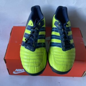 Giày Đá Banh 2hand Hiệu Adidas