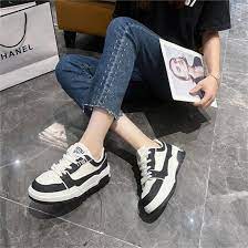 Có nhiều kênh mua giày 2hand uy tín