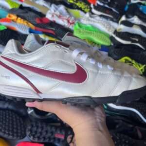 Sỉ Lô 100 Đôi Đá Banh