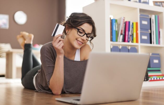 Khi thế giới thu nhỏ trong lòng bàn tay