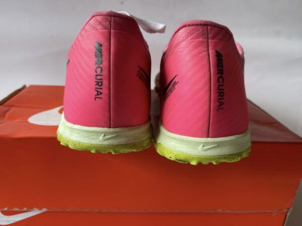 Giày Đá Banh 2hand Hiệu Nike
