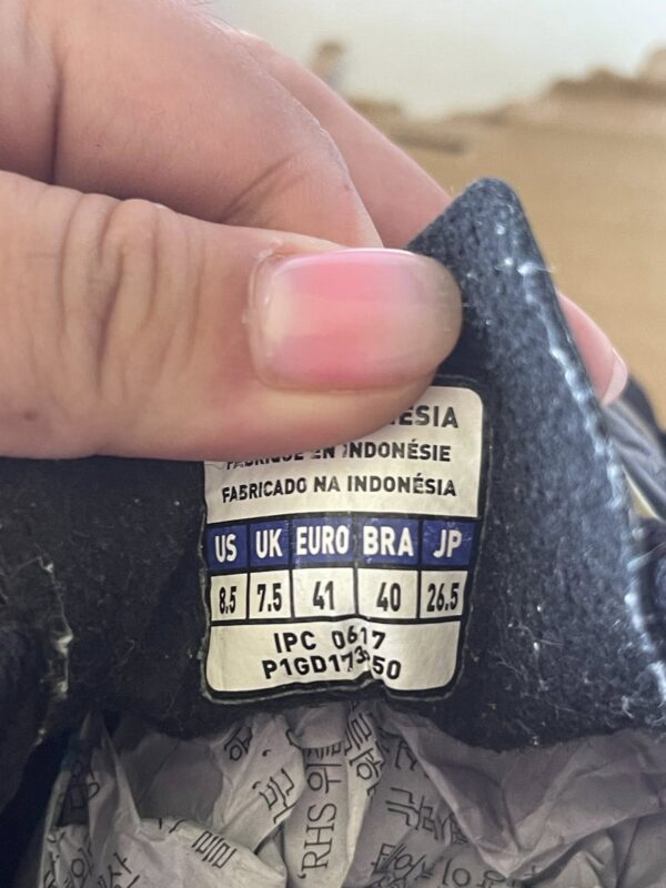 Giày Đá Banh 2hand Hiệu Mizuno