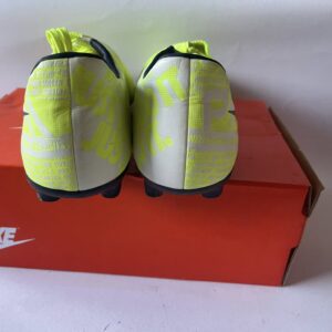 Giày Đá Banh 2hand Hiệu Nike