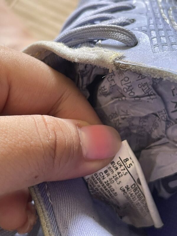 Giày Đá Banh 2hand Hiệu Nike