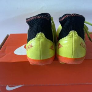 Giày Đá Banh 2hand Hiệu Adidas