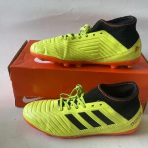 Giày Đá Banh 2hand Hiệu Adidas