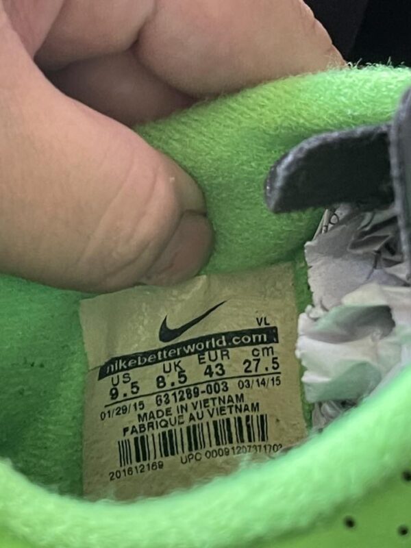 Giày Đá Banh 2hand Hiệu Nike
