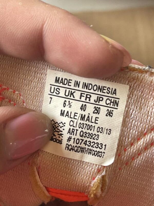 Giày Đá Banh 2hand Hiệu Adidas
