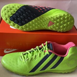 Giày Đá Banh 2hand Hiệu Adidas